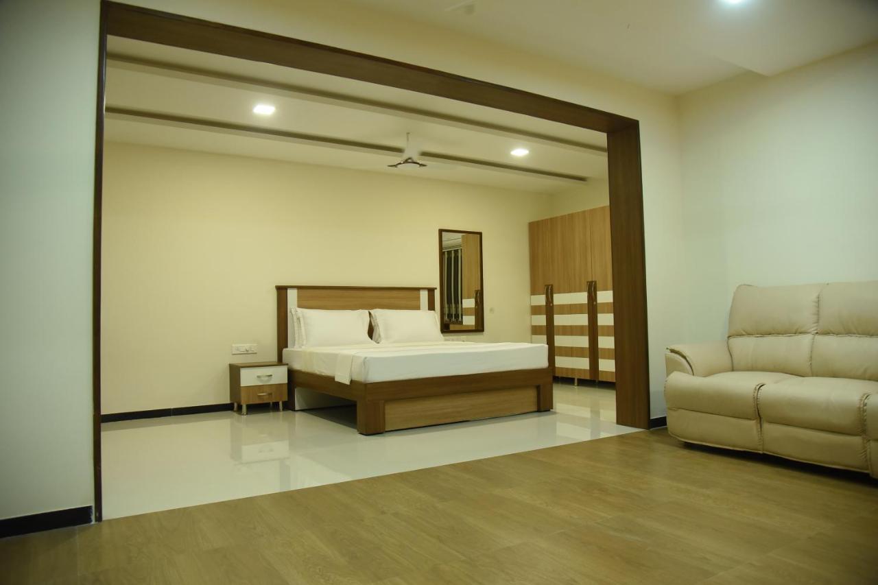 Santhoshpuri Hotel Coimbatore Bagian luar foto